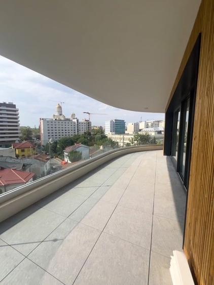 Apartament cu 3 camere decomandat, mobilat în Cișmigiu