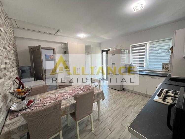 Casă individuală cu 3 camere cu Canalizare în Berceni