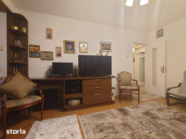 Apartament cu 2 camere decomandat în Drumul Taberei