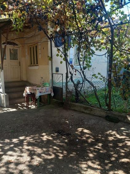 Casă cu 2 camere în Frâncești