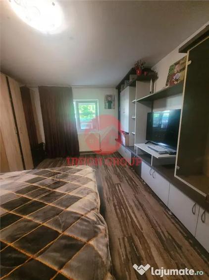 Casă cu 4 camere cu Teren 600 Mp în Lazu