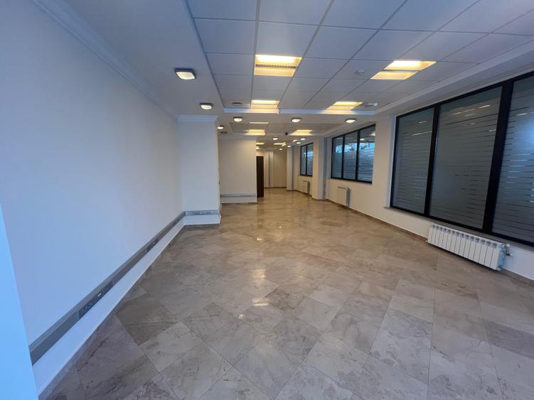 Ultracentral - Piata  Romana - Spatiu comercial de inchiriat - 2