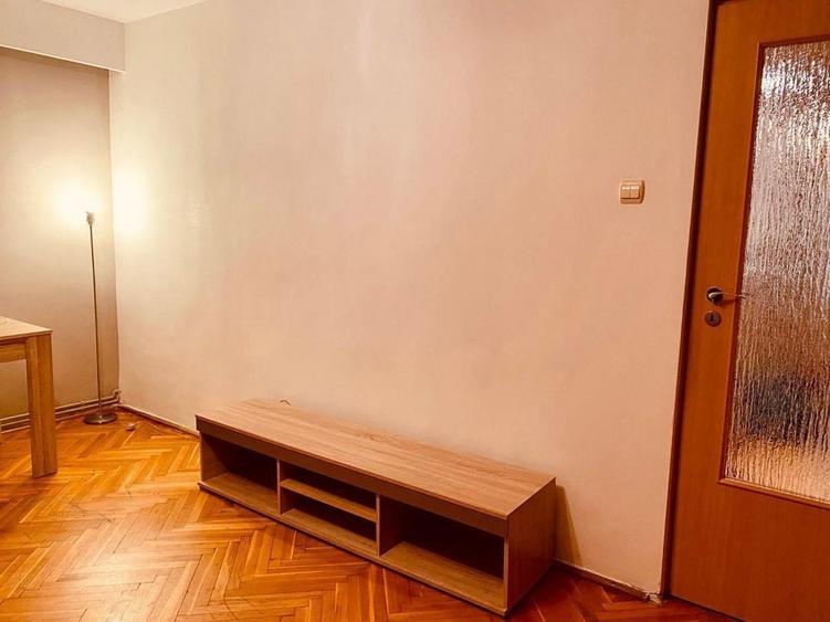 Apartament cu 2 camere decomandat, mobilat în Zorilor