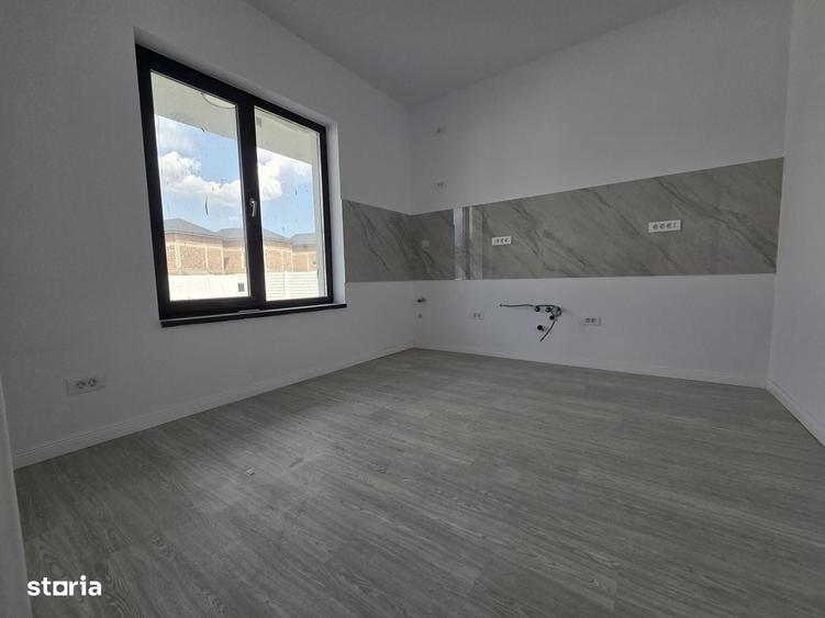 Casă cu 4 camere în Cornetu