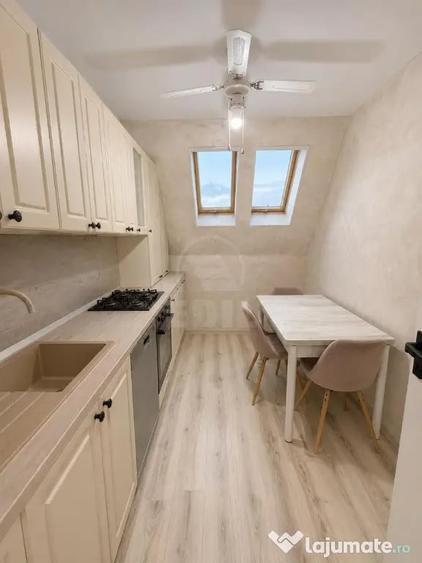 Apartament cu 3 camere decomandat în Florești