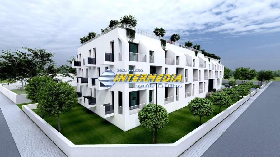 Apartament cu 3 camere decomandat în Cetate
