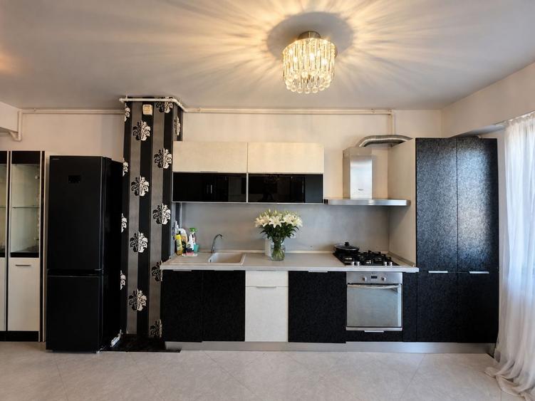 Apartament cu 3 camere decomandat în 13 Septembrie