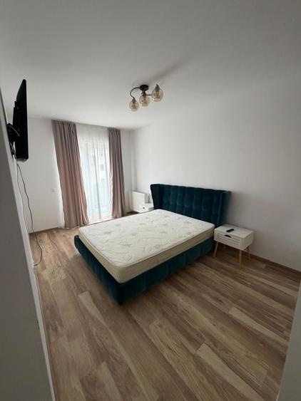 Apartament cu 2 camere decomandat în Avantgarden