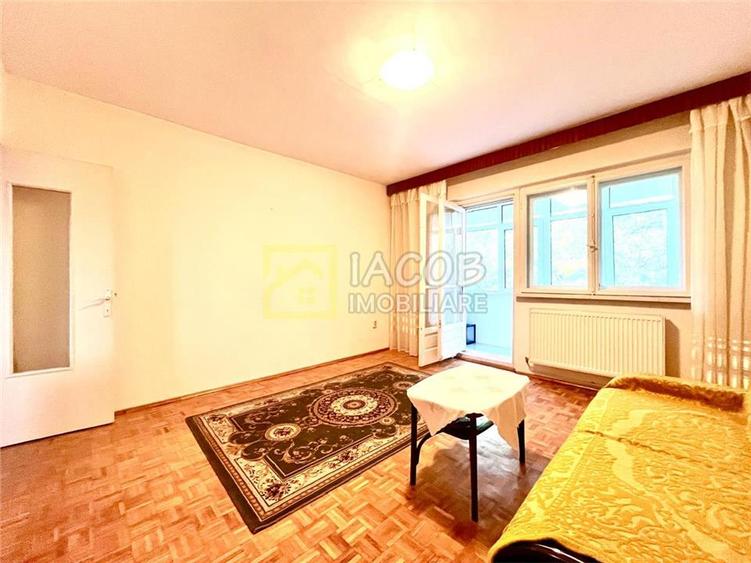 Apartament cu 2 camere decomandat, mobilat în Central
