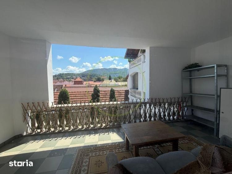 Apartament cu 4 camere în Centrul Istoric