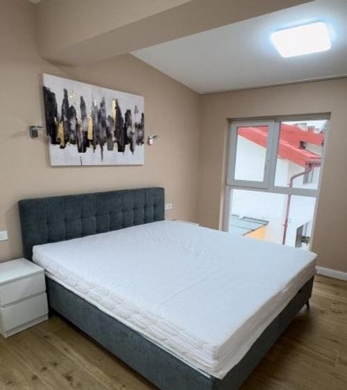 Apartament cu 2 camere semidecomandat, mobilat în Central — fotografia 1