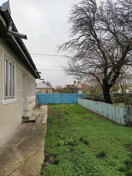 Casă cu 4 camere în Ciorăști