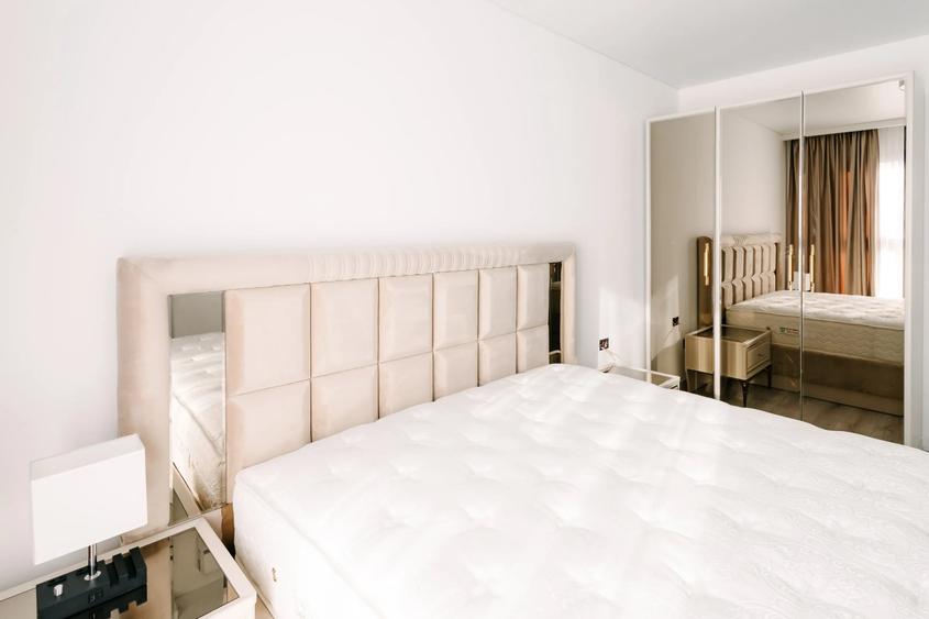 Apartament cu 3 camere semidecomandat, mobilat în Zorilor