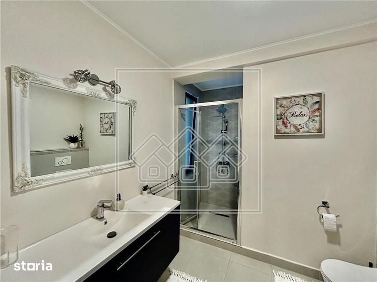 Apartament cu 3 camere decomandat în Șelimbăr