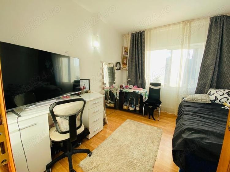 Apartament cu 3 camere decomandat în Lenin Sud