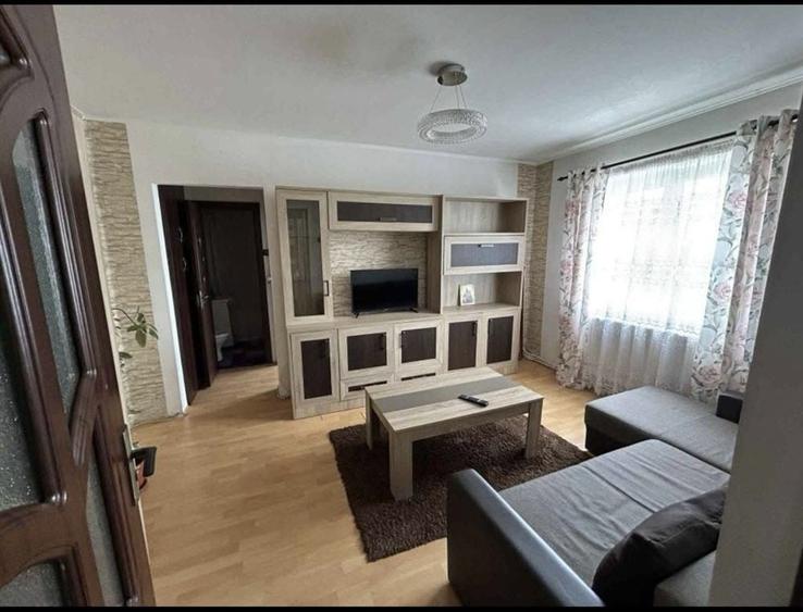 De inchiriat / Apartament 2 camere / Micro 3 - 3