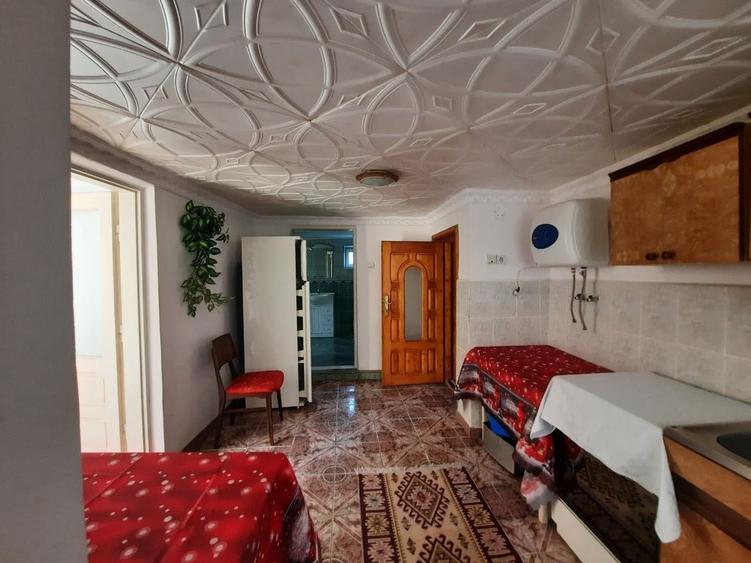 Casă individuală cu 5 camere cu Garaj în Săvinești