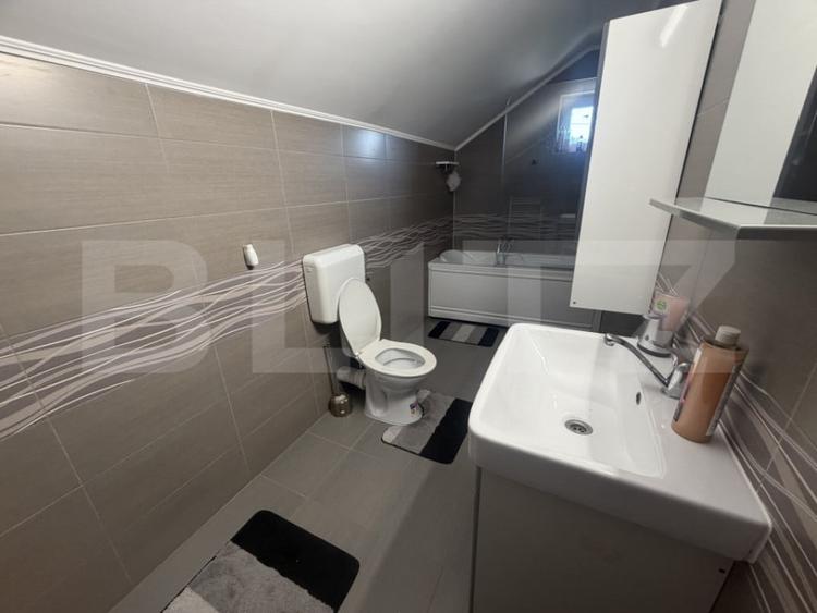 Casă cu 5 camere cu Teren 900 Mp în Hereclean