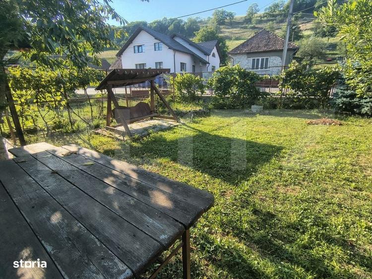 Casă cu 4 camere în Codor