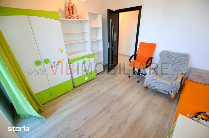 Apartament cu 3 camere decomandat, mobilat în Titan