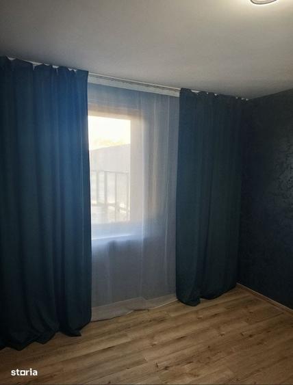 Apartament cu 3 camere semidecomandat în Calea Severinului