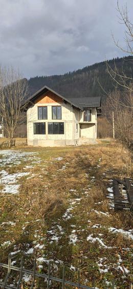 Casă cu 3 camere în Central