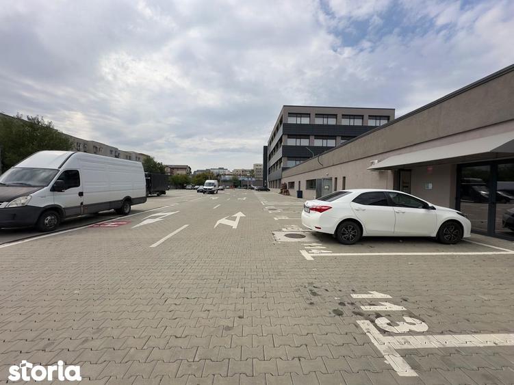 Spațiu comercial, de 71 mp, în Baza 3