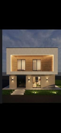 Casă cu 4 camere cu Teren 200 Mp în Central