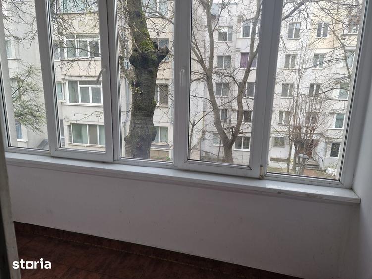 De vanzare apartament 3 camere decomandat etaj 1 George Enescu,Suceava - 1