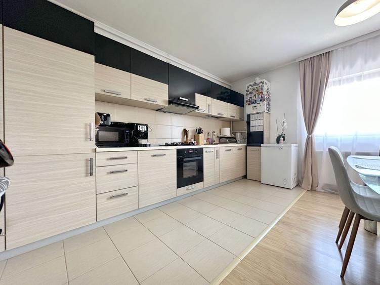 Apartament cu 3 camere semidecomandat în Braytim