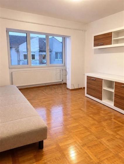 Apartament cu 2 camere decomandat, mobilat în Dorobanților