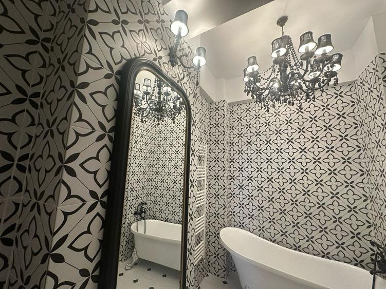 Casă individuală cu 3 camere cu Canalizare în P-ța Dorobanți