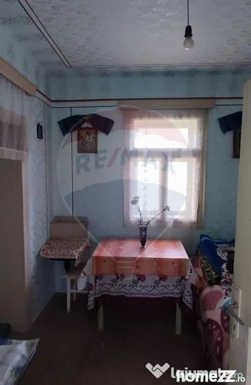 Casă cu 3 camere cu Teren 1361 Mp în Gârdani
