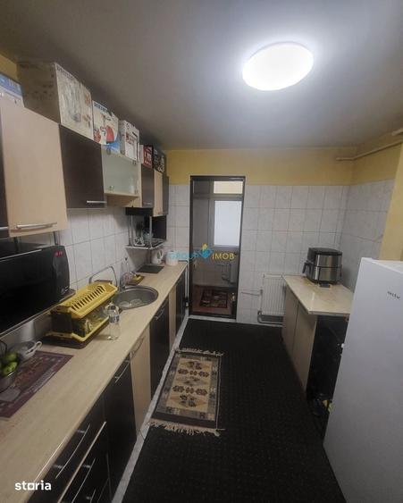 Apartament cu 3 camere decomandat în Alecu Russo