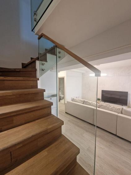 Apartament cu 3 camere semidecomandat, mobilat în Decebal — fotografia 3