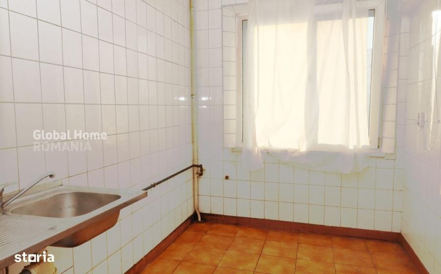Apartament cu 3 camere în 1 Mai