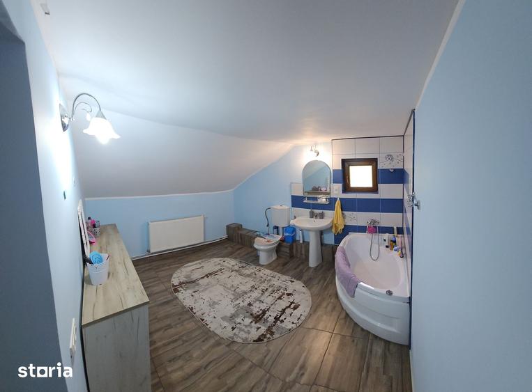 Casă cu 4 camere cu Teren 750 Mp în Șendreni