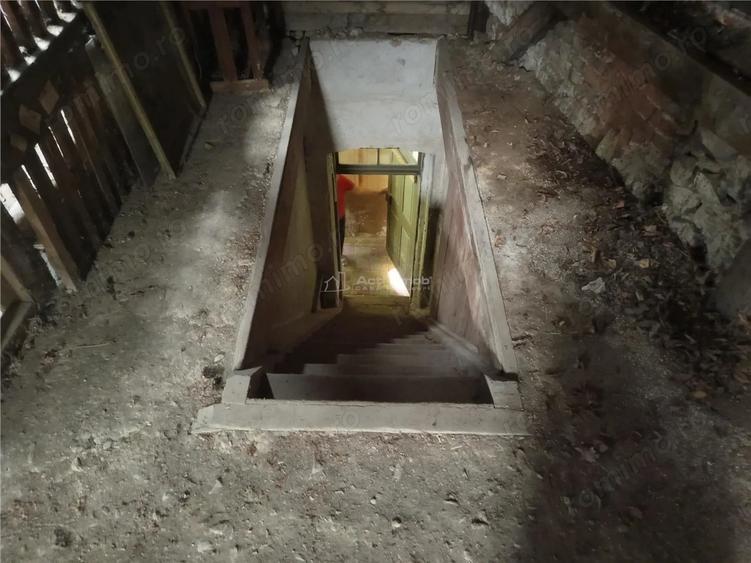 Casă cu Canalizare în Vest