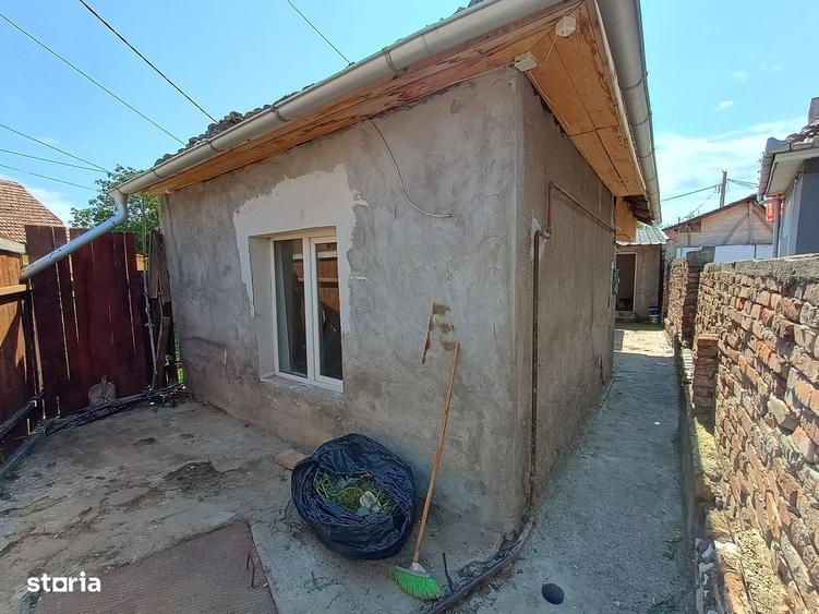 Casă cu 3 camere cu Teren 150 Mp în Central