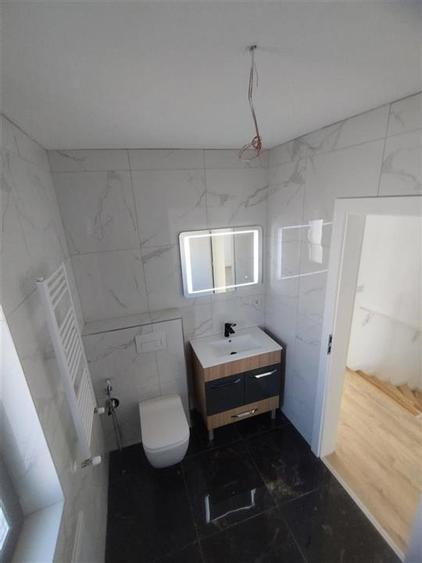 Casă cu 3 camere cu Teren 300 Mp în Valea Lupului