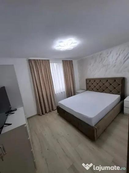 Apartament cu 2 camere semidecomandat în Ultracentral