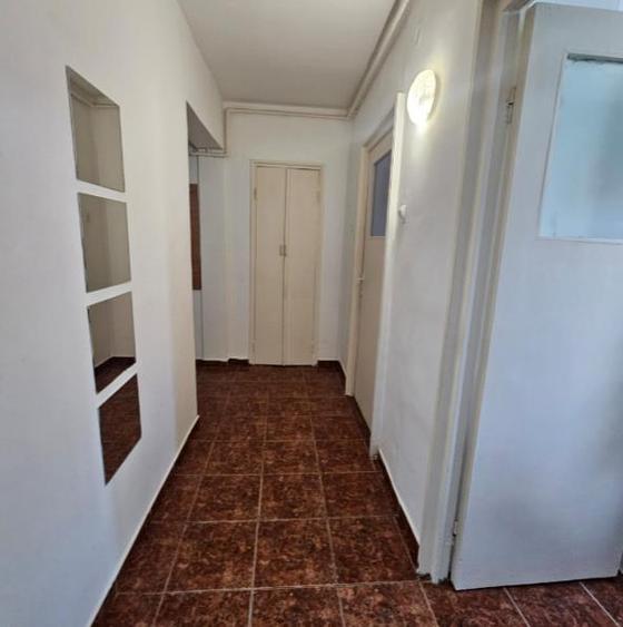 Exclusiv! Apartament 2 camere decomandat, etajul 2, Grivitei - 6