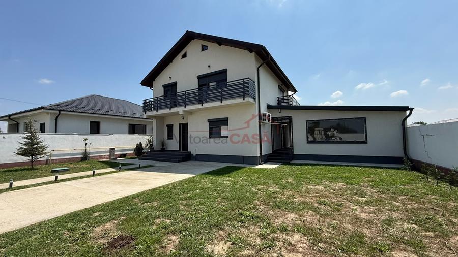 Casă individuală cu 4 camere cu Teren 391 Mp în Domnești