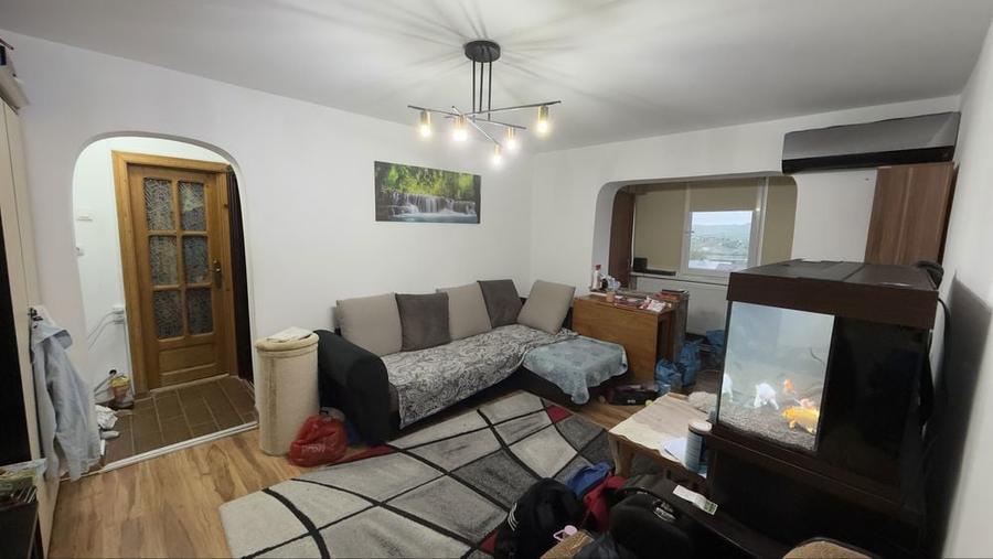 Apartament cu 2 camere semidecomandat în Fălticeni
