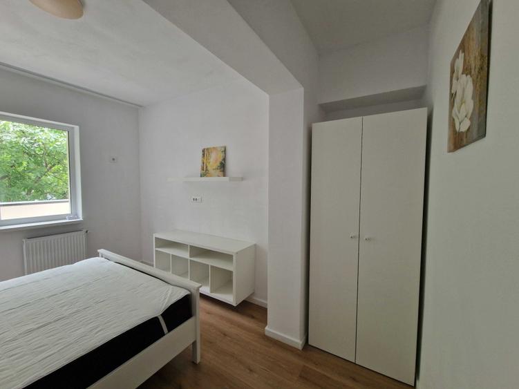 Apartament cu 2 camere semidecomandat în Militari