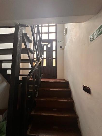 Casă individuală cu 5 camere cu Teren 100 Mp în Unirii
