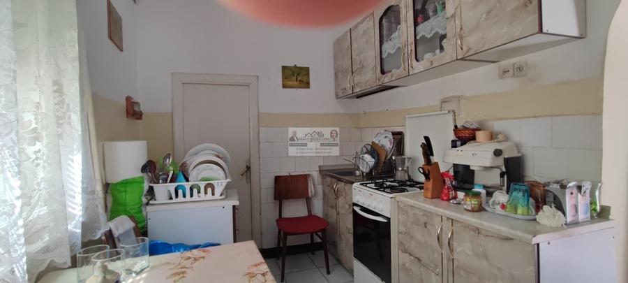 Casă individuală cu 3 camere cu Canalizare în Sud