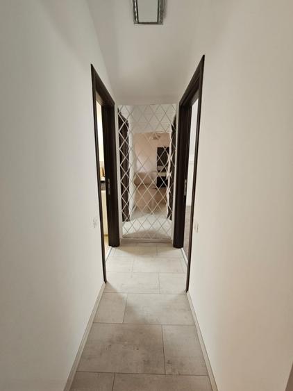 Apartament cu 2 camere semidecomandat, mobilat în Dămăroaia