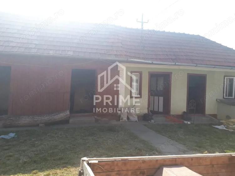 Casă cu 4 camere cu Teren 1708 Mp în Ghirbom