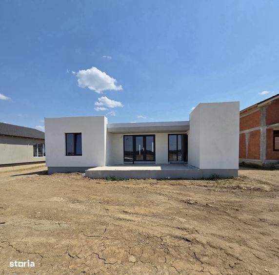 Casă cu 3 camere în Cihei